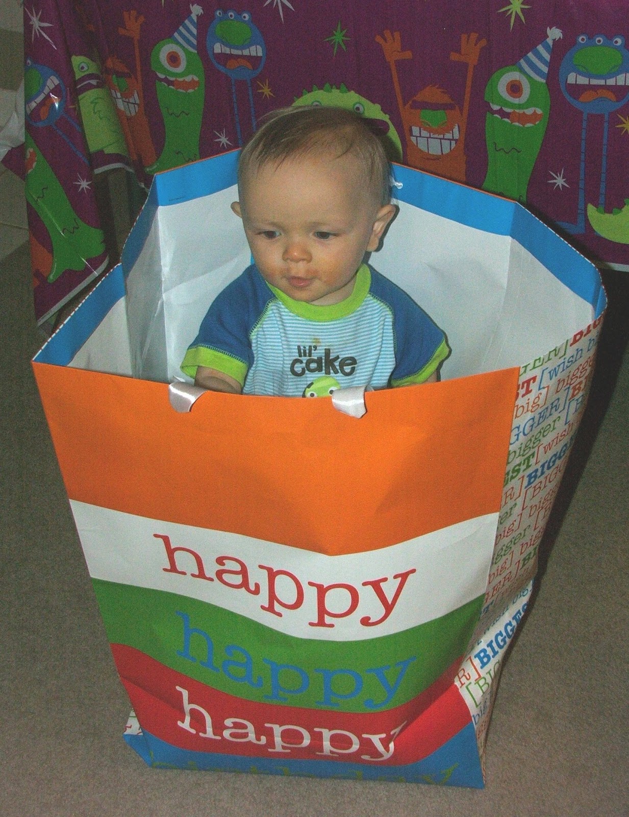 Scrapbook Bakery Blog: Aiden's First Birthday..MONSTER PARTY!