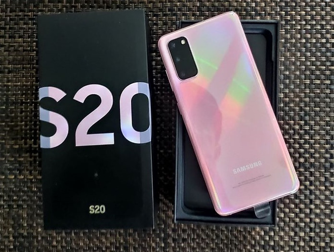 Dọn kho đón mẫu mới, loạt iPhone tiếp tục giảm giá mạnh Dọn kho đón mẫu mới, loạt iPhone tiếp tục giảm giá mạnh