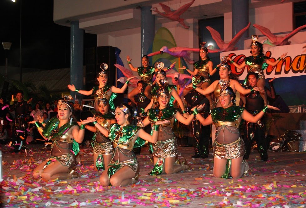Construyendo un Nuevo Rumbo Todo listo para el Carnaval de Isla Mujeres