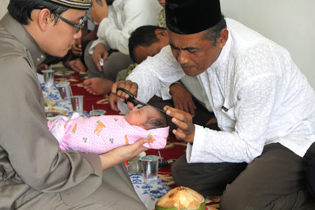 Bagaimana Hukumnya Aqiqah Tidak Dilakukan Ditempat Kelahiran Anak? Bagaimana Hukumnya Aqiqah Tidak Dilakukan Ditempat Kelahiran Anak?