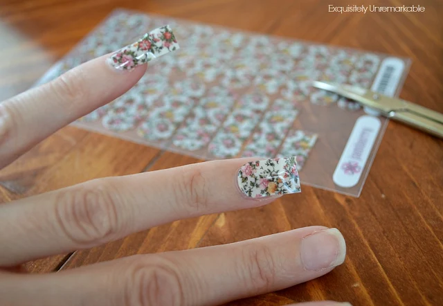 Cutting Jamberry nail wraps for fingers