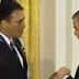 بالفيديو.. شاهد كيف رد محمد علي على بوش حين حاول السخرية منه