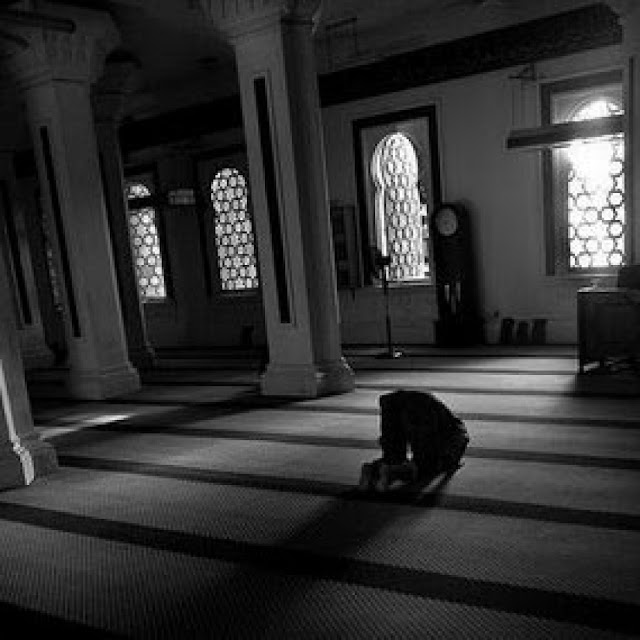 Bersyukurlah Bisa Bangun Jam 3 Hingga Subuh, Ini Tandanya Allah Ingin Kita Bermunajat Dalam Shalat Bersyukurlah Bisa Bangun Jam 3 Hingga Subuh, Ini Tandanya Allah Ingin Kita Bermunajat Dalam Shalat