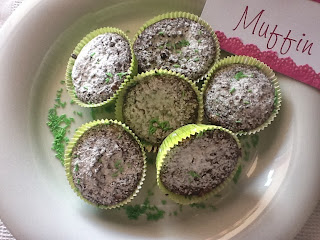 muffin al cacao con gocce di cioccolato