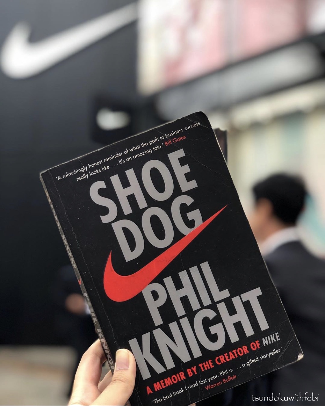[Book Review] Shoe Dog A Memoir by the Creator of Nike つんどく with Febi