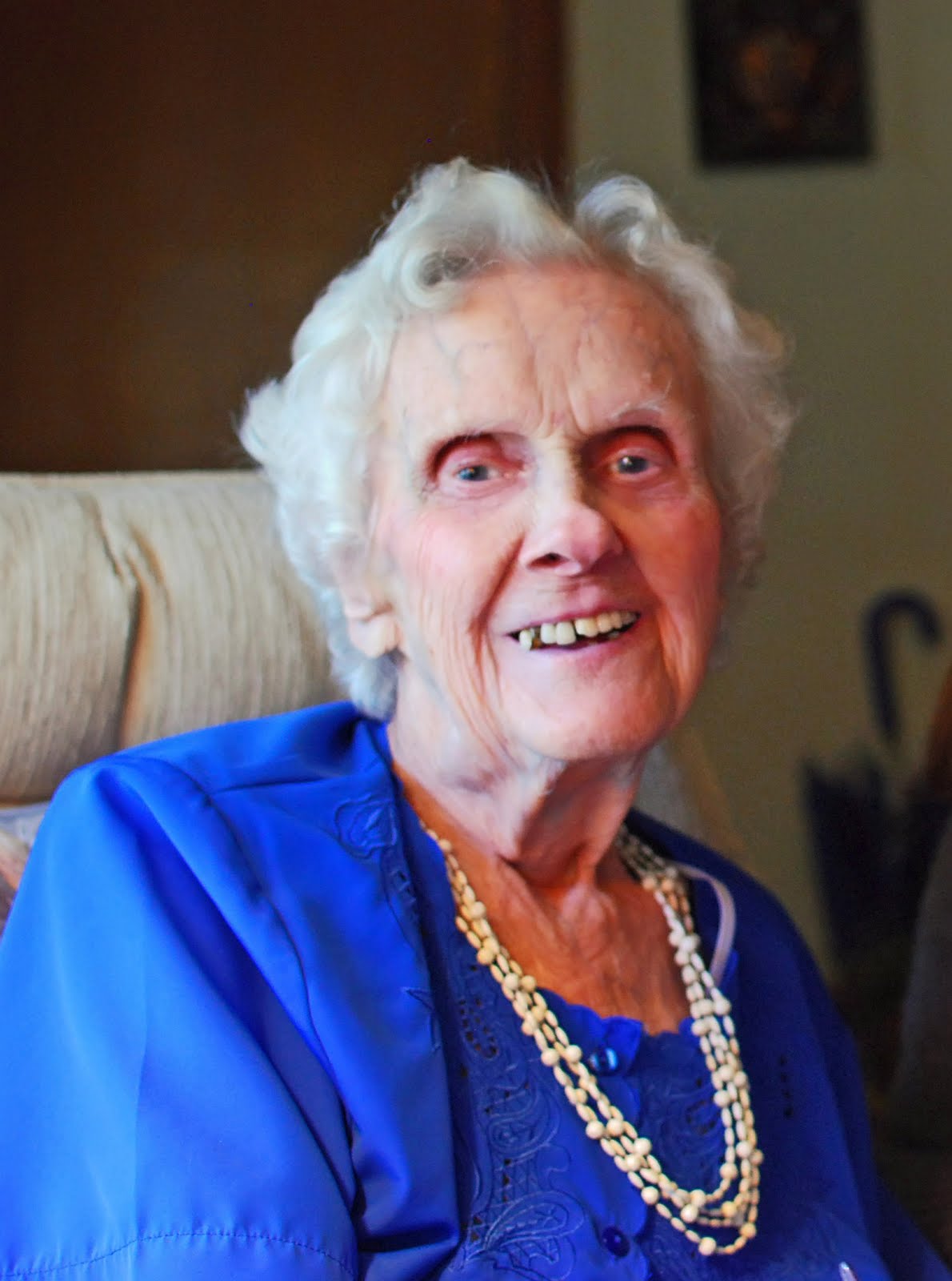 Beloved Tributes June Eleanor Slaton