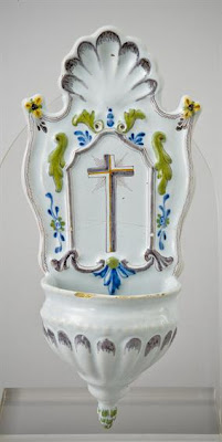 Pia de água-benta Miragaia