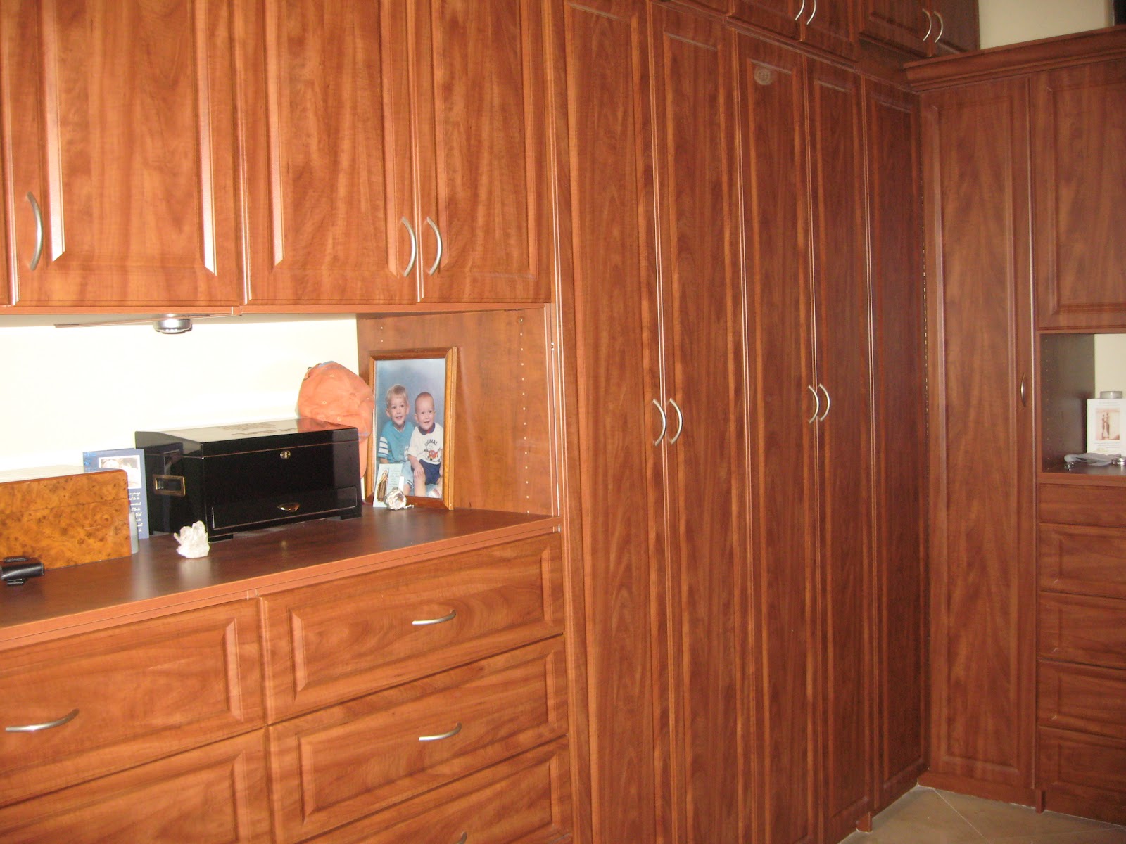 Custom Furniture, Singapore wardrobes