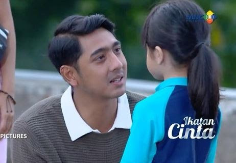 Drama Alamatnya Cinta Episode 12