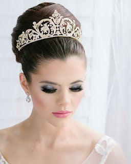 https://www.odiliabridal.es/collections/tiaras-de-novia/products/tiara-de-novia-belgica