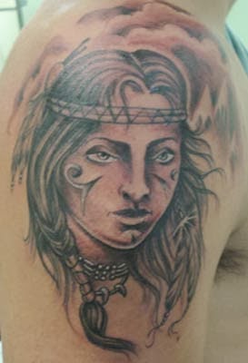 tatuagens de indias americanas nos ombros