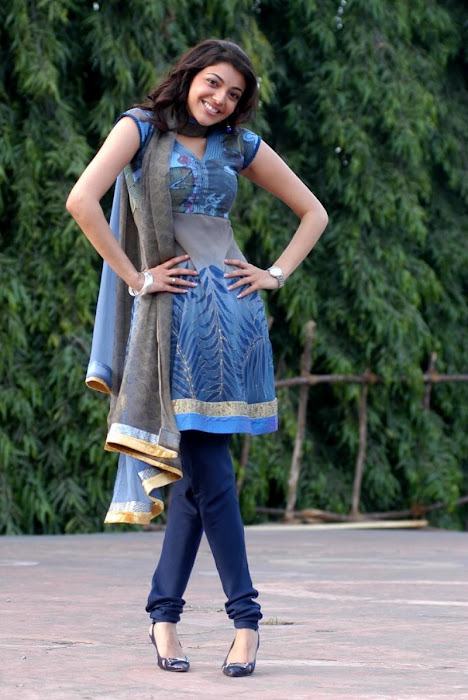 [Image: Hot+Kajal+Agarwal+latest+in+sexy+blue+su...281%29.jpg]