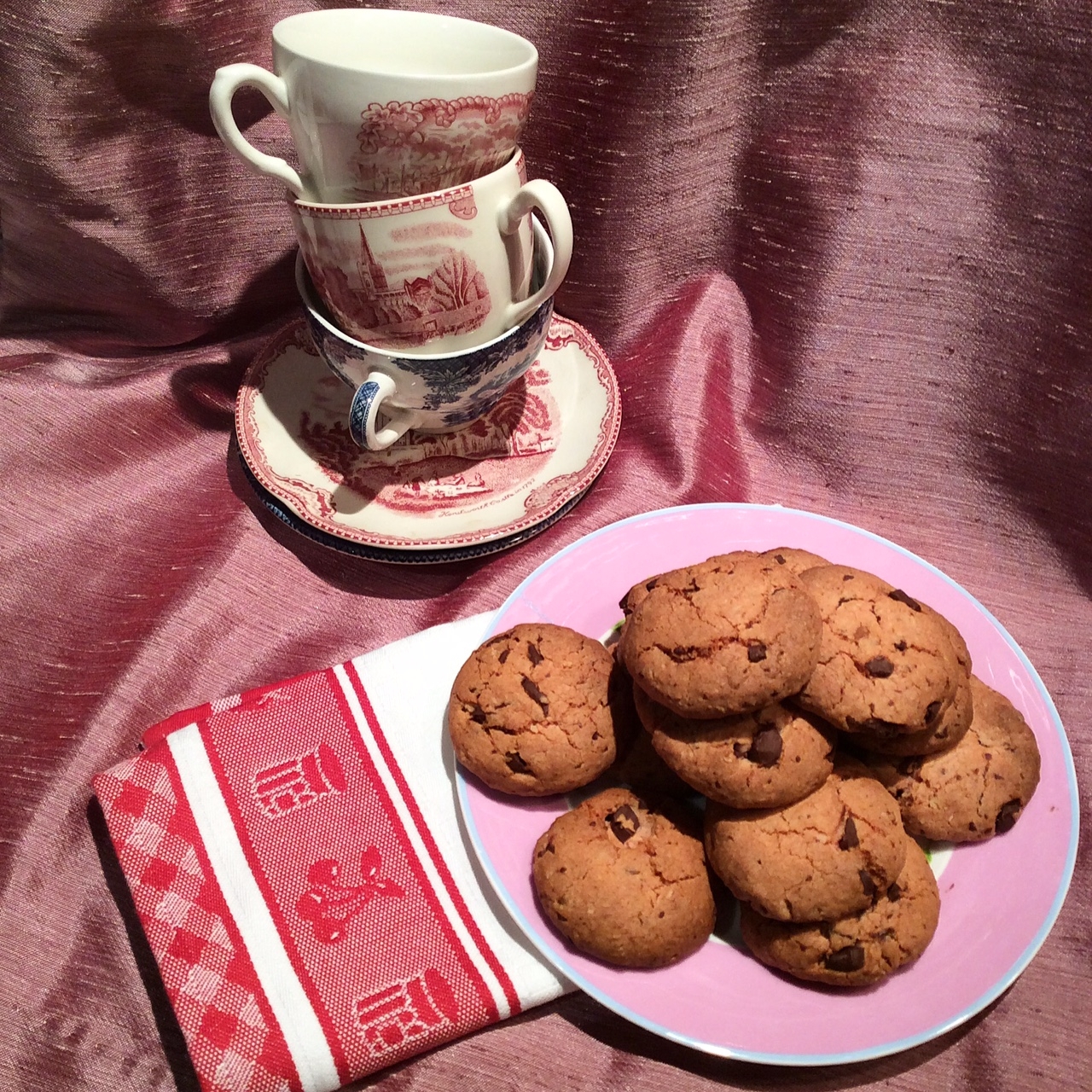 Chez Maximka Dark chocolate & strawberry cake mix cookies