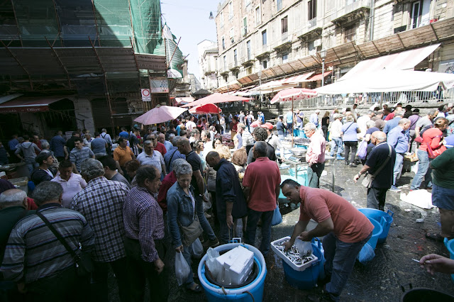 La pescheria-mercato del pesce-Catania