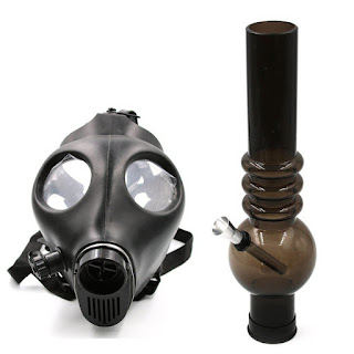 Acrylic Skull Gas Mask Tobacco Hookah Pipe Straight Hose Pipe with a Spring Pipe Acrylic Skull Gas Mask Tobacco Hookah Pipe Straight Hose Pipe with a Spring Pipe