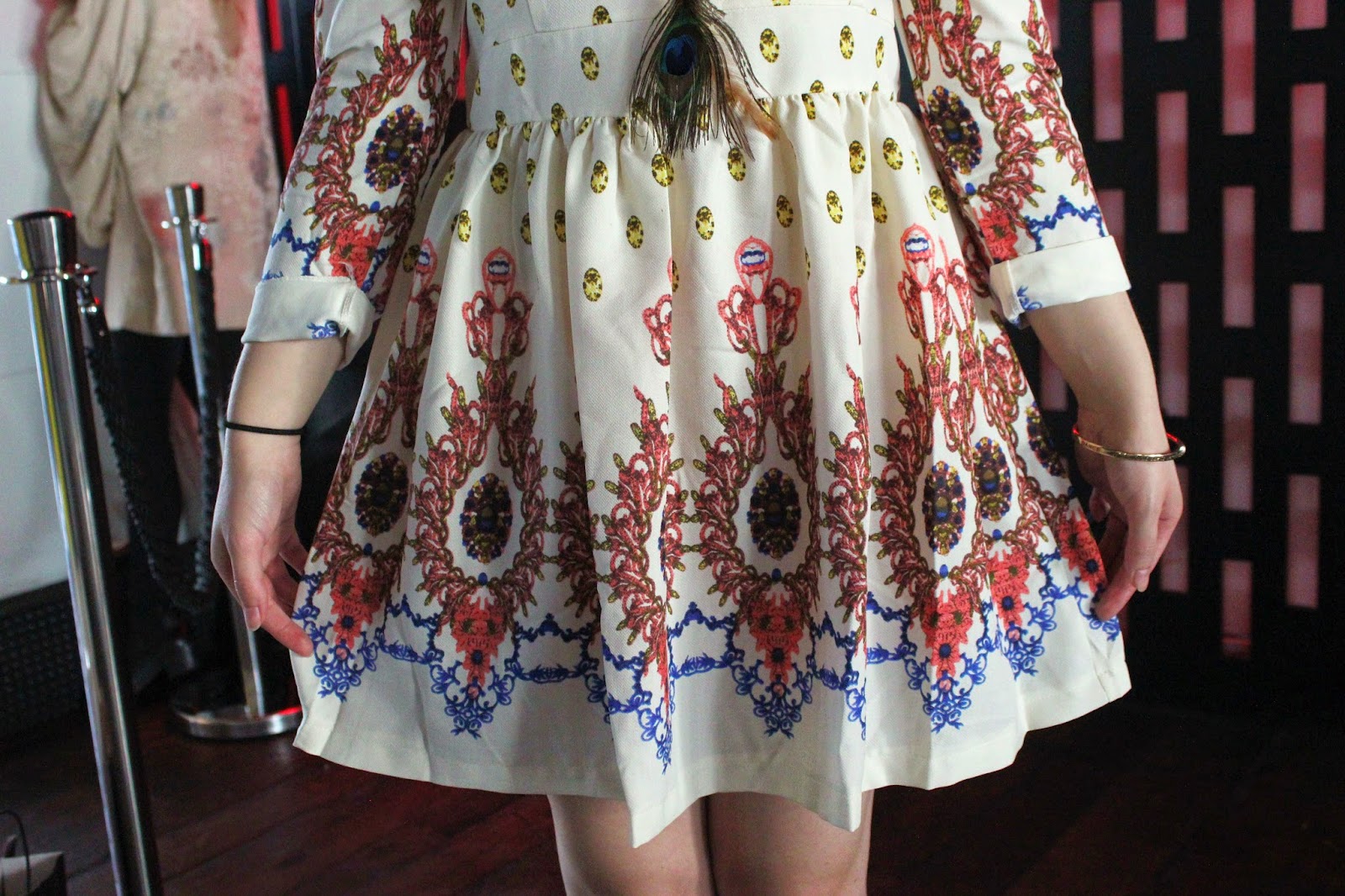 dress-oasap-print-event-skirt-close-up