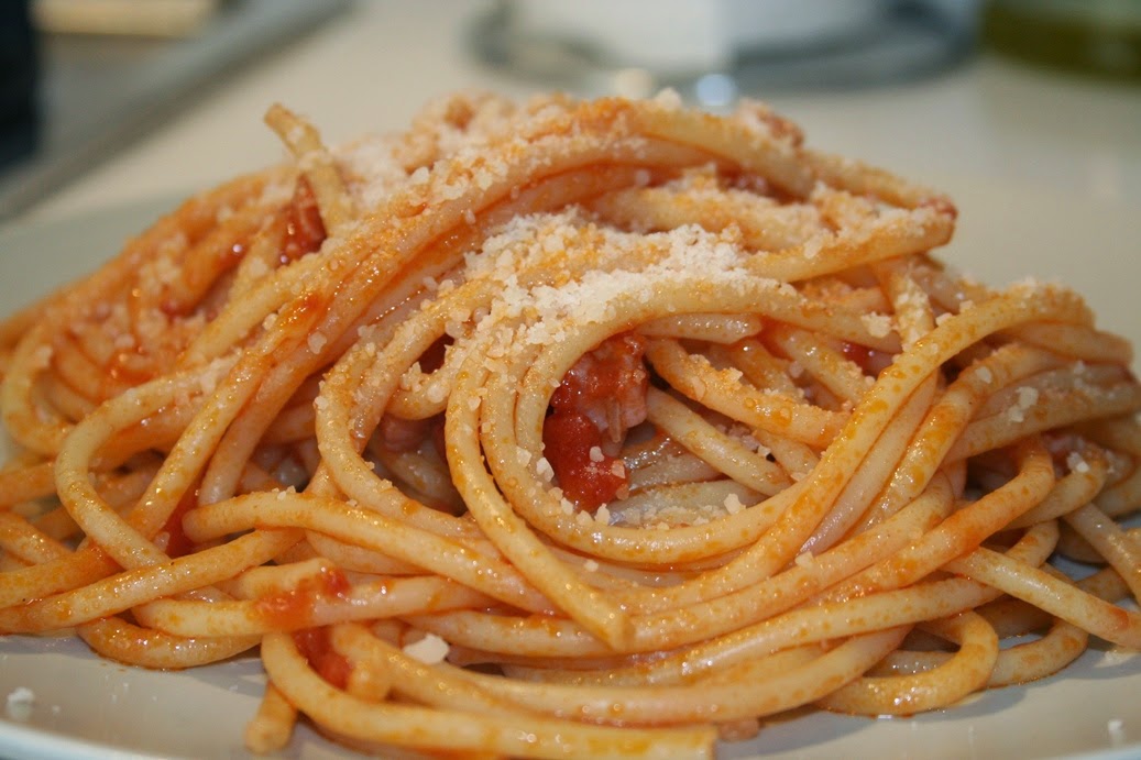 bucatini all'amatriciana