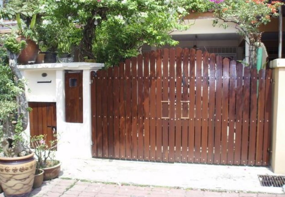 18+ Cat Pagar Rumah, Paling Baru!