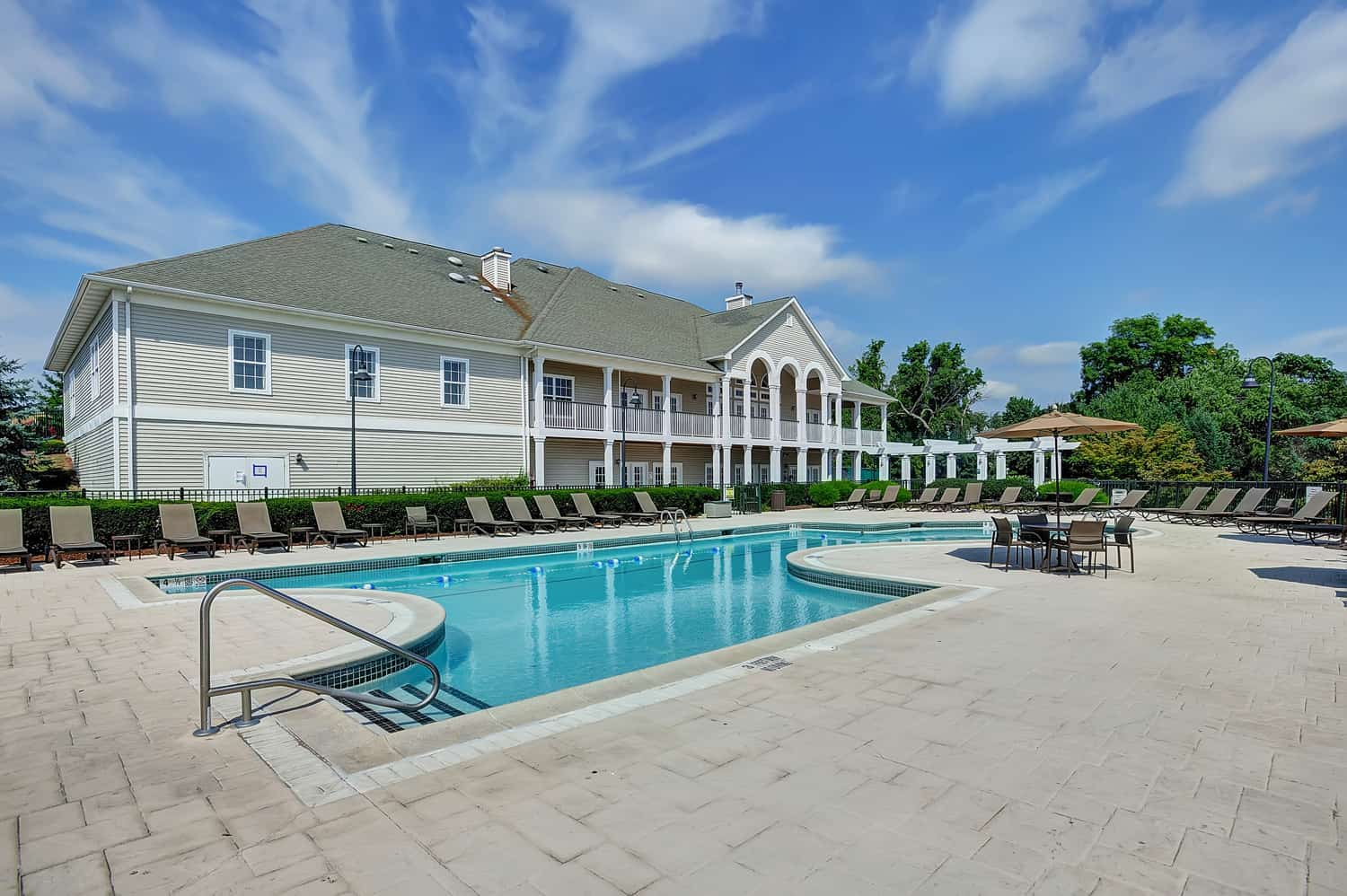 Avalon Gardens Nanuet Tiny House Decor