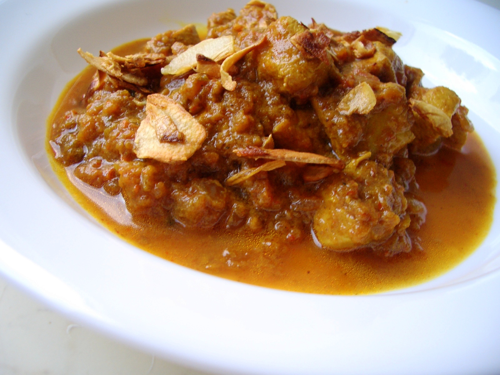 Patel Brothers Garlic Chicken Curry