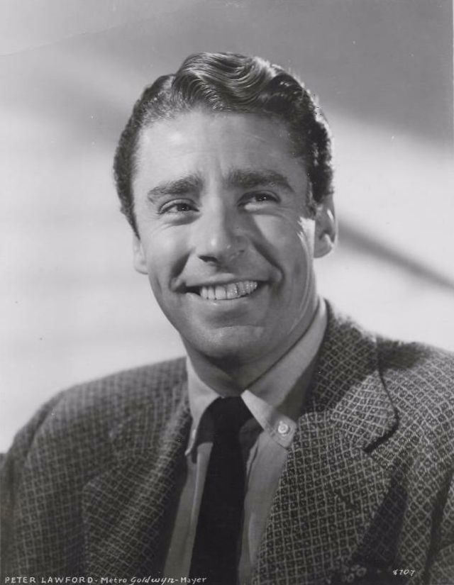 Handsome Portrait Photos of Peter Lawford in the 1940s and ’50s