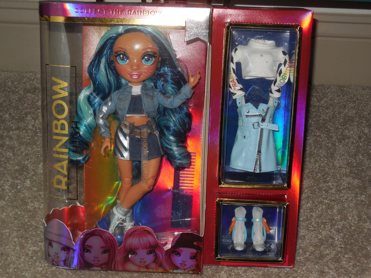 Rainbow High Jr Skyler Bradshaw Doll Playset, 8 Pieces