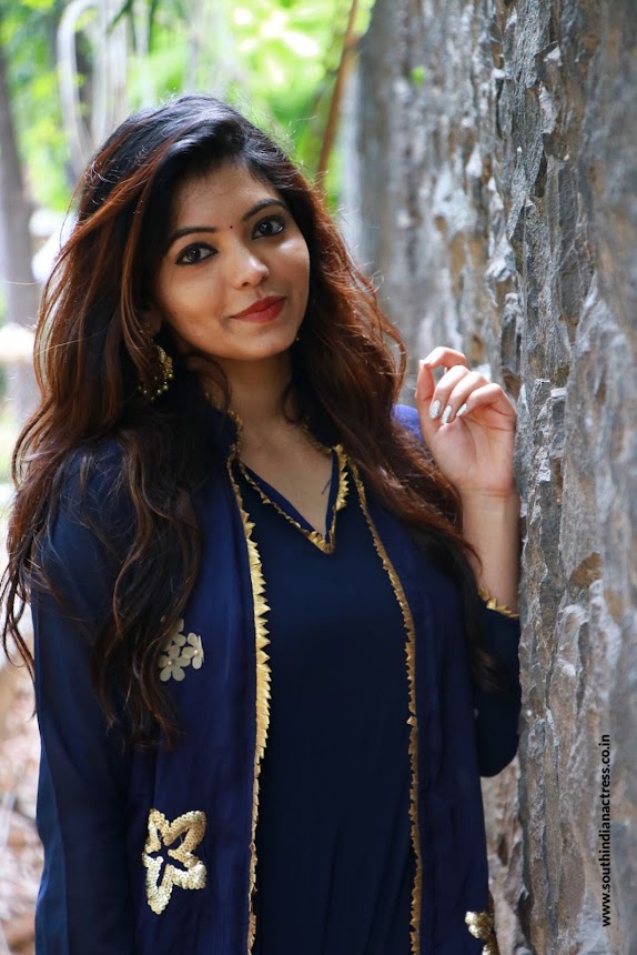 Athulya Ravi photos at Mannar Vagaiyara audio launch