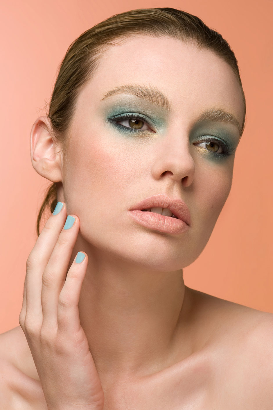 Кейт босуорт макияж. Макияж освежающий лицо. Нанесение пудры на лицо. Макияж освежающий лицо. Идеальная кожа.