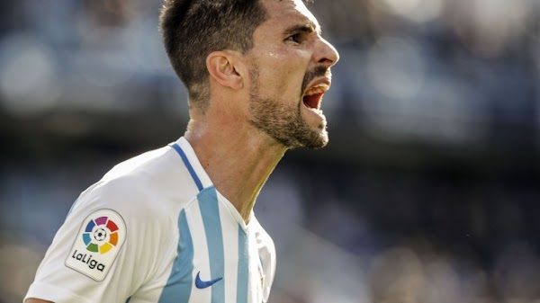 El Málaga se despide de su capitán Adrián González