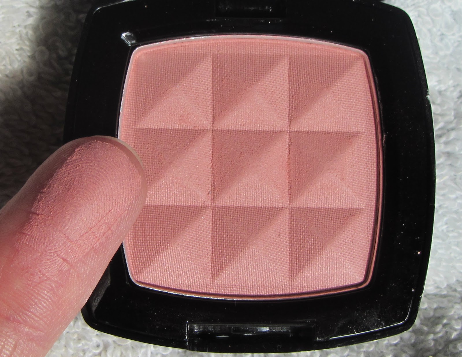 *Nina's Bargain Beauty* NYX Powder Blush in Mauve, Pinched & Bourgeois Pig