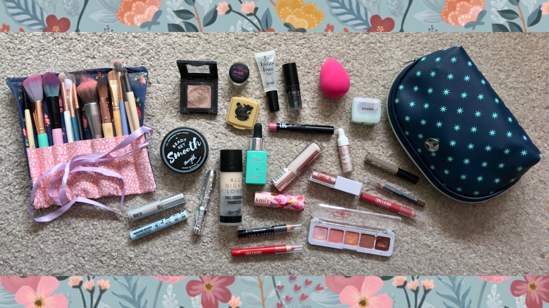 A Girl Called Naomi What's in my makeup bag?