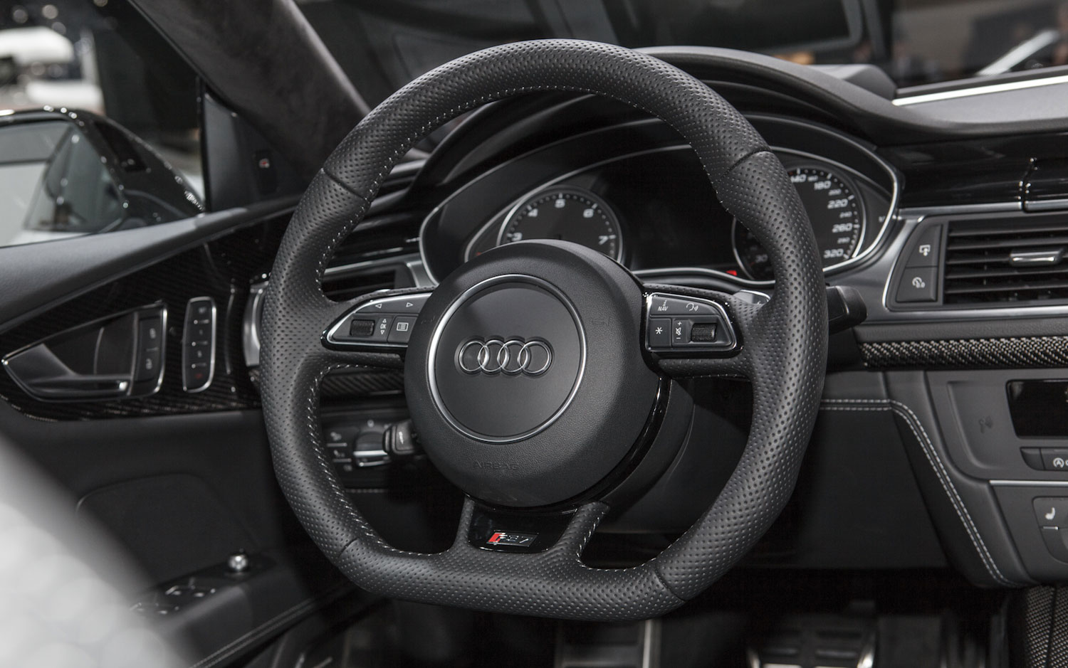 Руль Audi rs7 2019