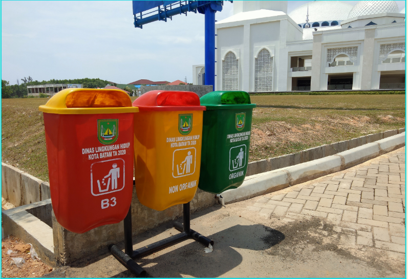 tempat sampah di masjid tempat sampah di masjid