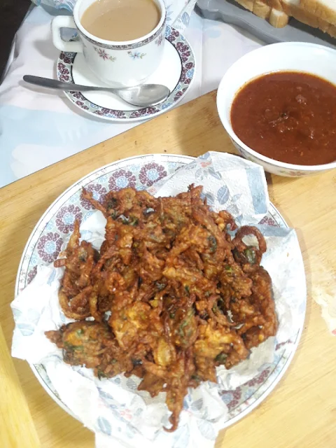 serve-hot-pakora