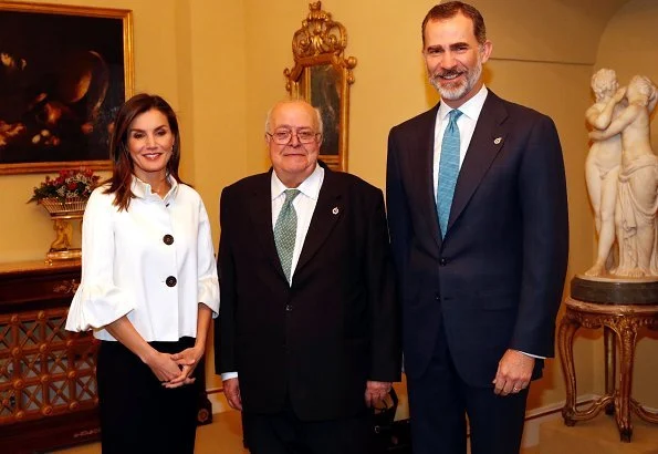 Queen Letizia attended the annual meeting with the members of the Boards of the Prince of Asturias Foundation. She wore Felipe Varela coat.