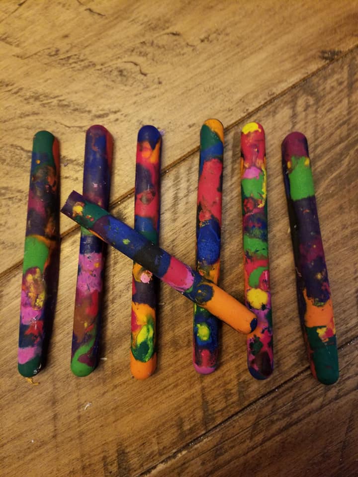 How to Make Rainbow Crayons - Pre-K Pages  Rainbow crayons, Crayon crafts,  Diy crayons