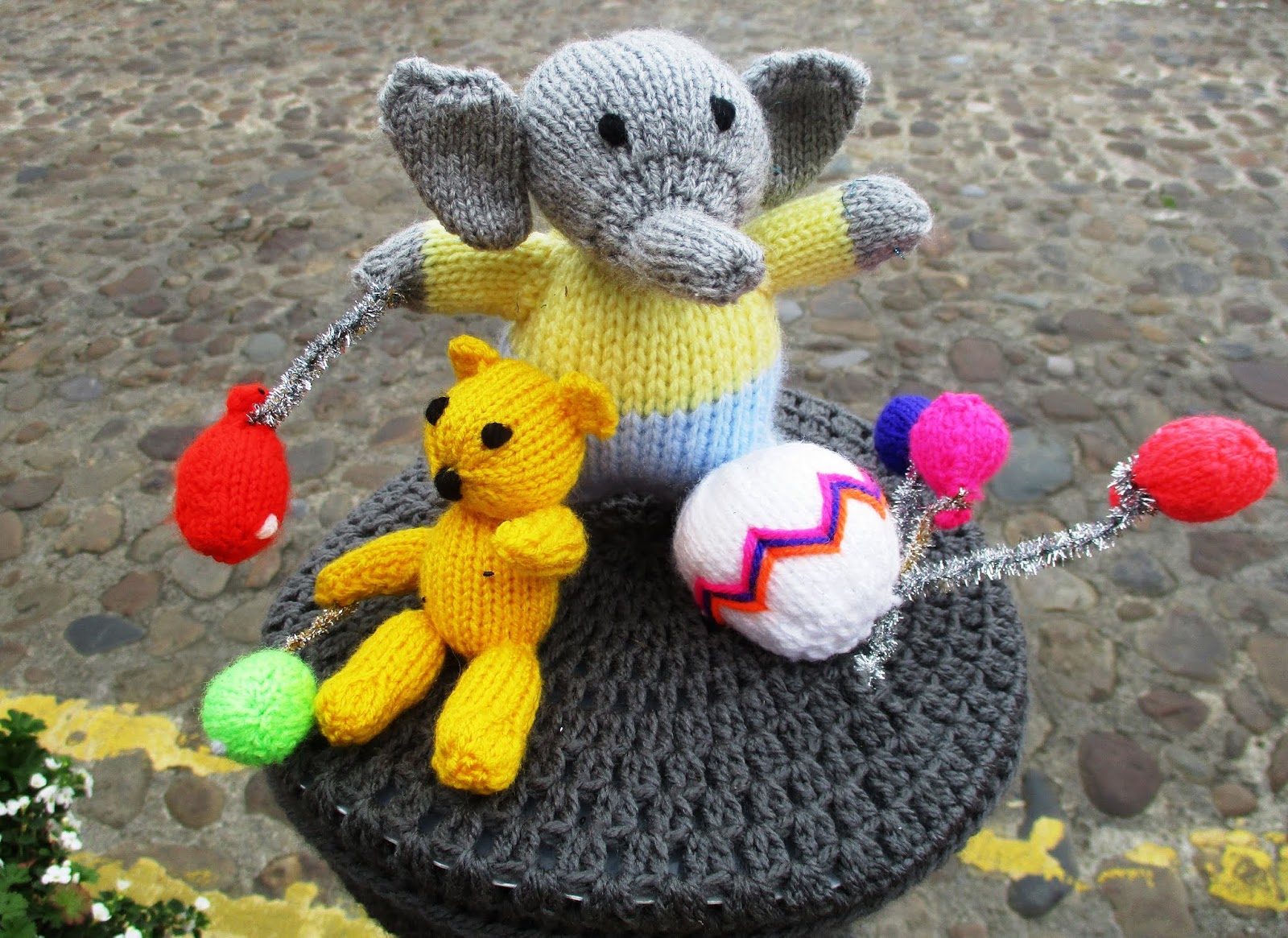 Love my life Yarn bombing in Thirsk.