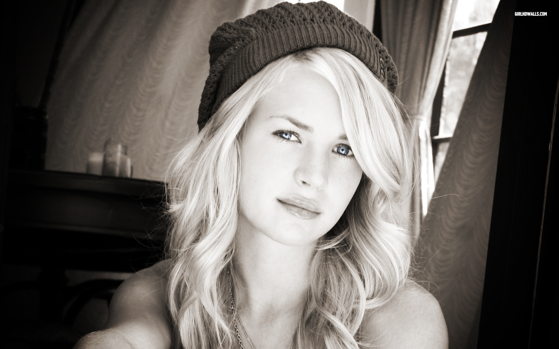 Britt Robertson HD Images and Wallpapers Britt Robertson HD Images and Wallpapers