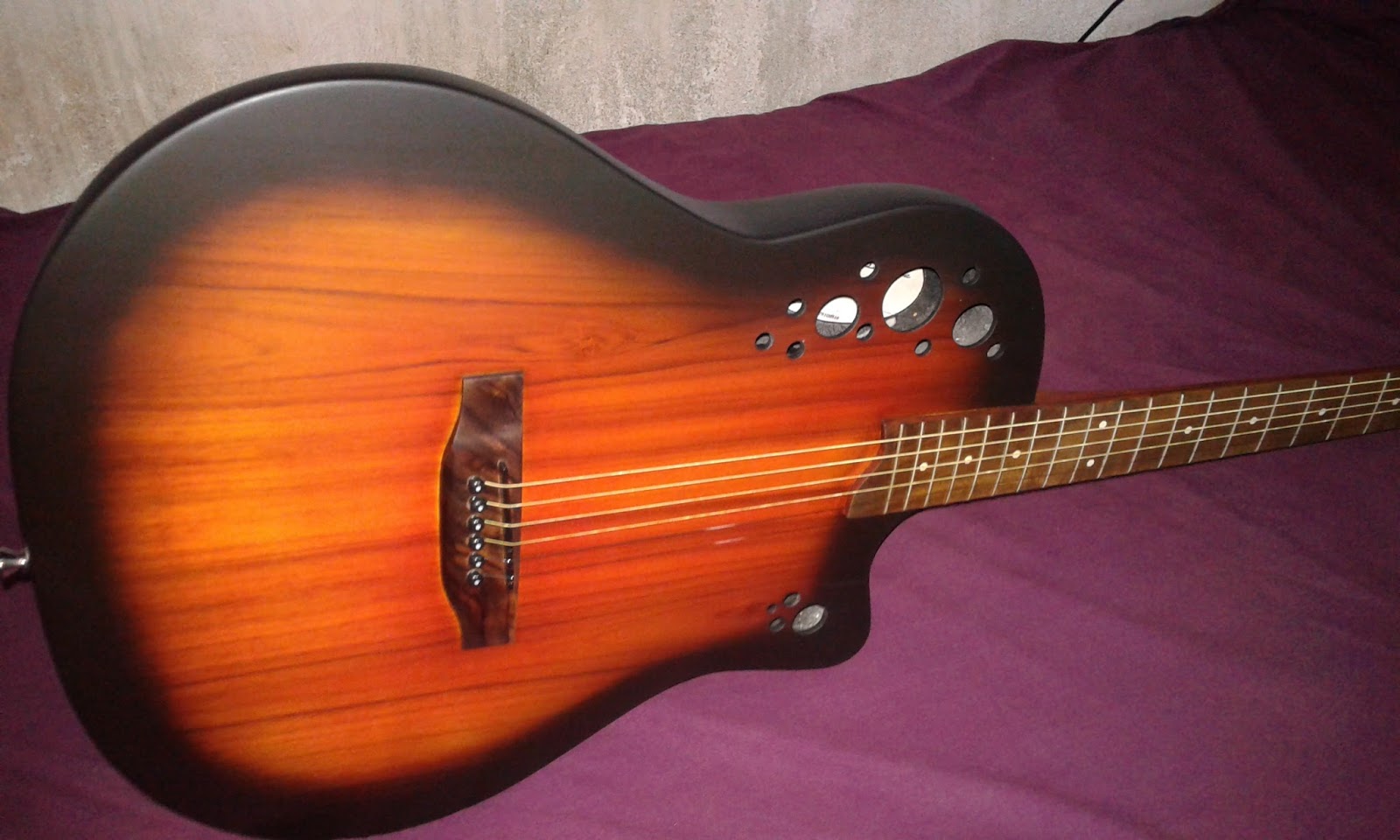 Acoustic hybrid handmade guitar 3 SasaNka Guitar Maker