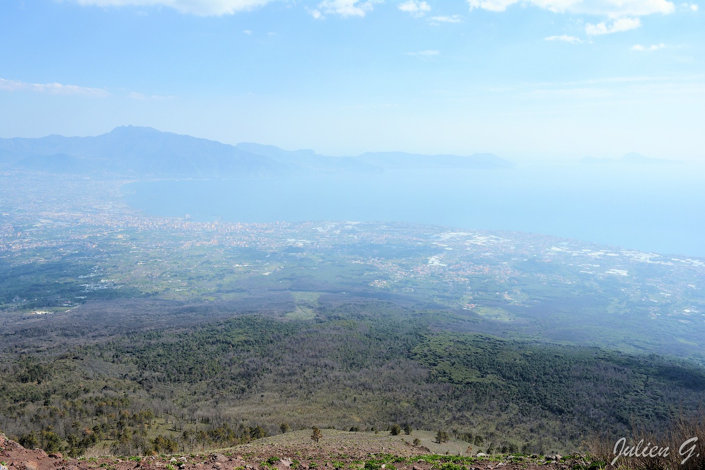Coins du Monde ITALIE Campanie L’ascension du Vésuve