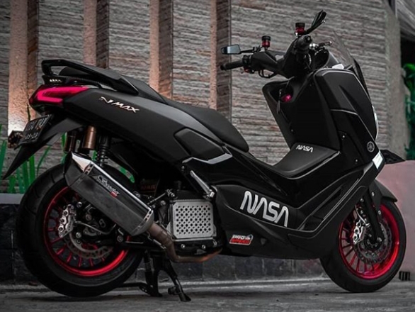 Get Modifikasi Yamaha Nmax Hitam Gif