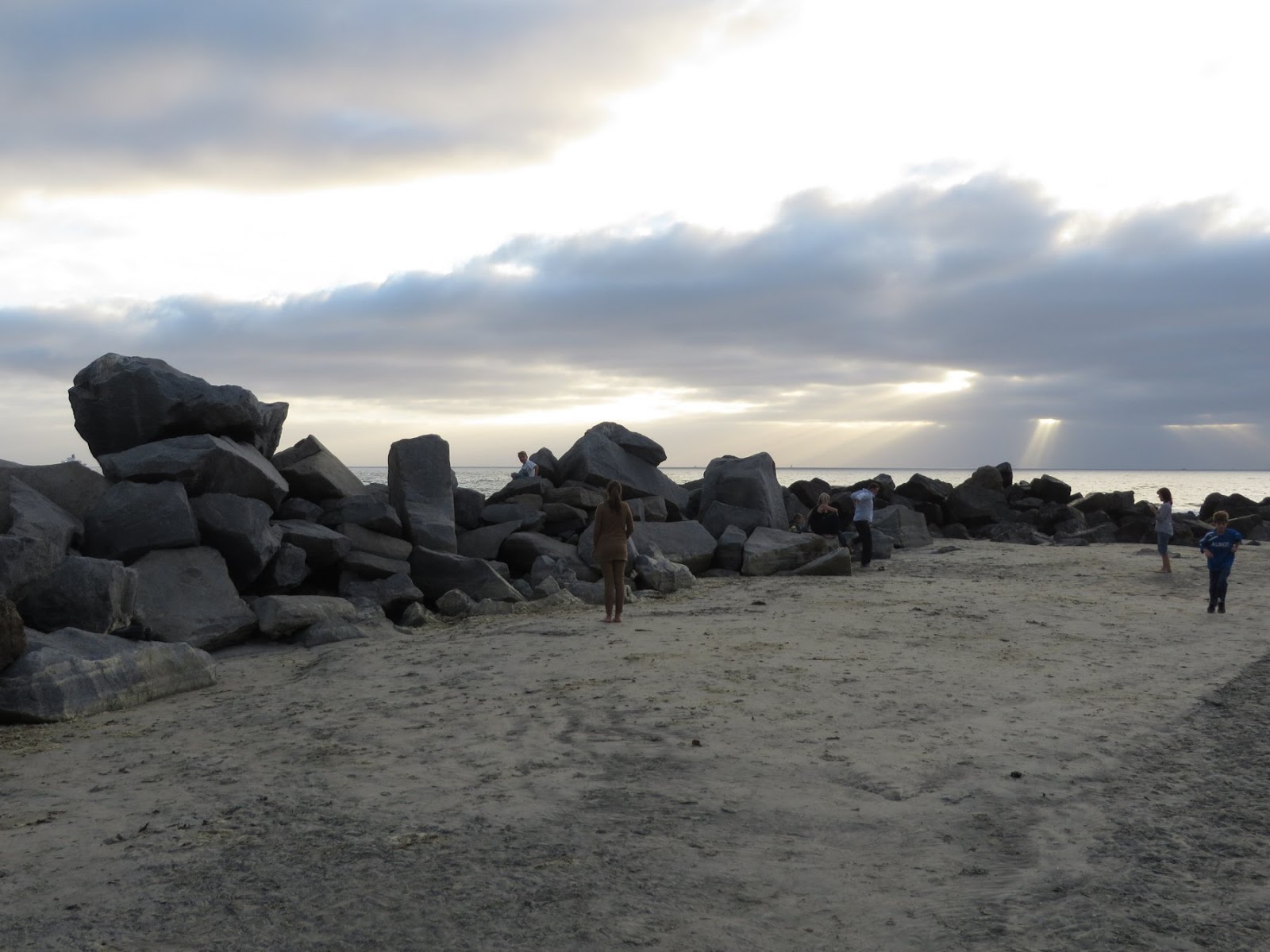 Gravel Beach: Coronado