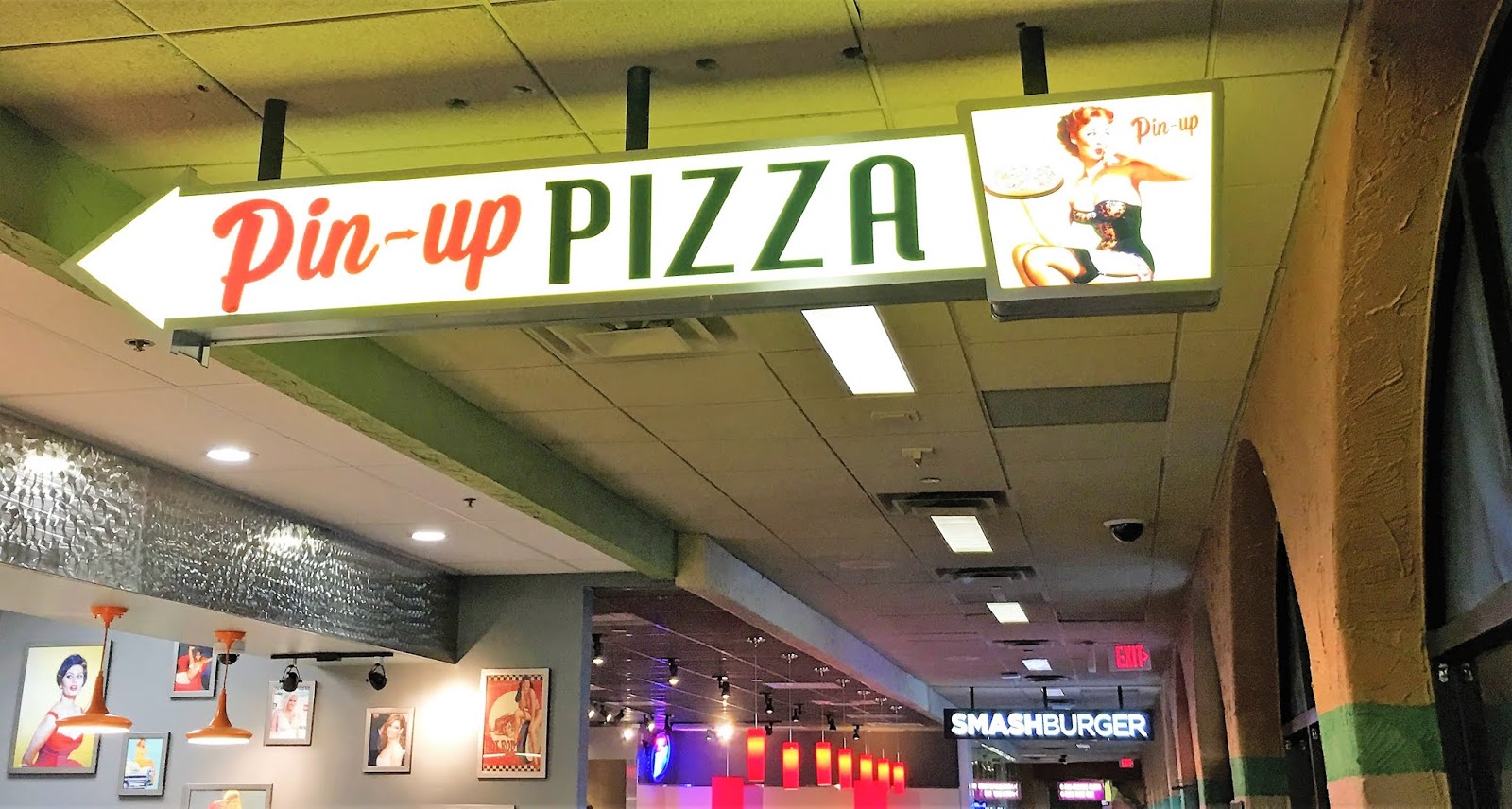 Laughlin Buzz Pin Up Pizza at Harrah's Laughlin