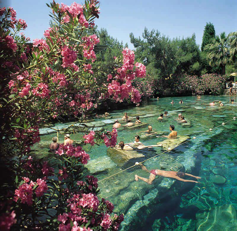 Wonderful ancient thermal pool (Pamukkale, Turkey) Must See how To?
