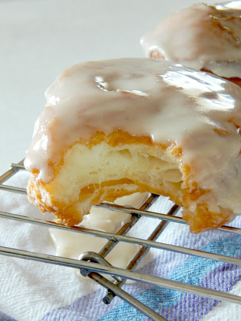 30-Minute Fried Maple Long Johns...a new short-cut makes these long johns easy and quick!  Buttery, flaky and soft with a delicious maple icing! (sweetandsavoryfood.com)