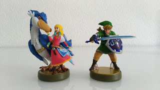 the two Skyward Sword amiibo right next to each other... the Loftwing is larger than Link, but Link is about 20% larger than Zelda