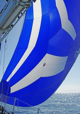 Achilles 9 metres "Sancerre" under cruising chute Achilles 9 metres "Sancerre" under cruising chute