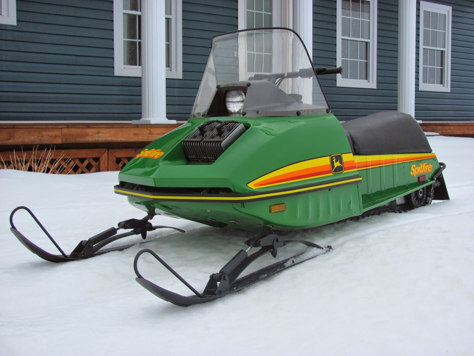 CLASSIC SNOWMOBILES OF THE PAST JASON RAMSAY'S JOHN DEERE SPITFIRE