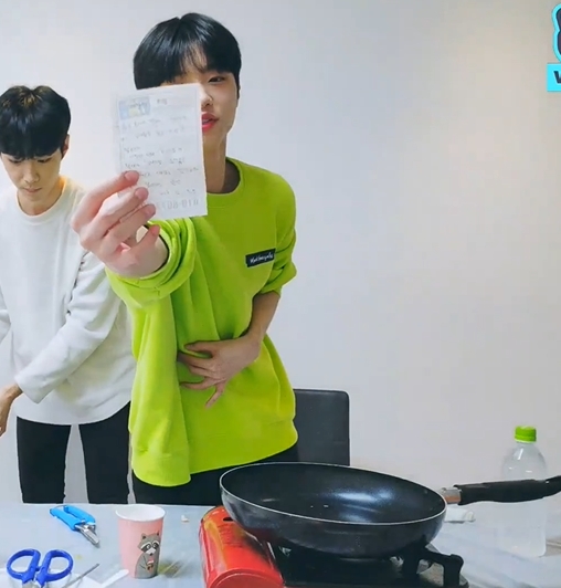 영덕출신+대게집 알바했던 남돌의 대게먹방 (핵꿀팁) | 인스티즈