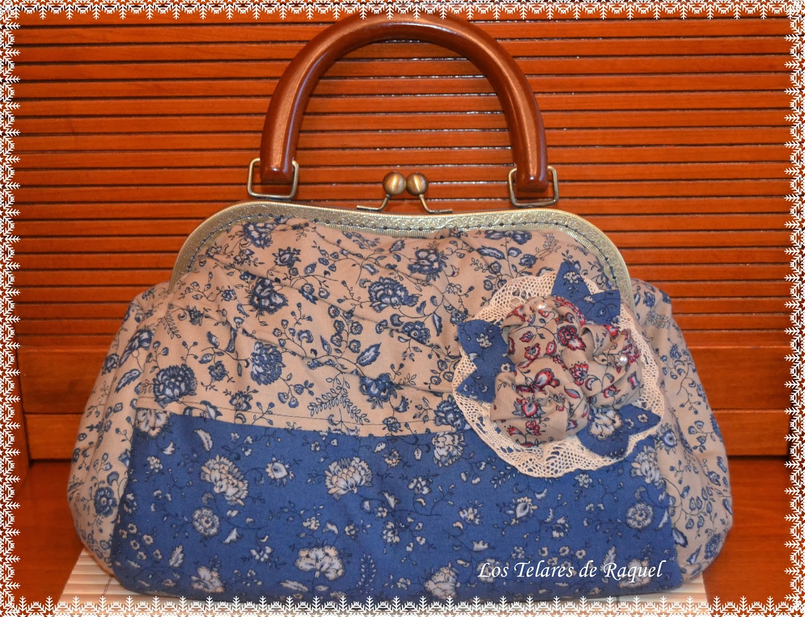 Los Telares de Raquel: ¡¡Bolso con boquilla y asa de madera!!